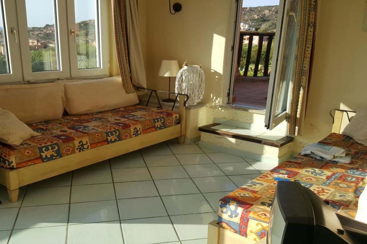 Un Angolo Di Paradiso A Pochi Passi Dal Mare Nel Villaggio Calarossa Isola Rossa  Exterior photo