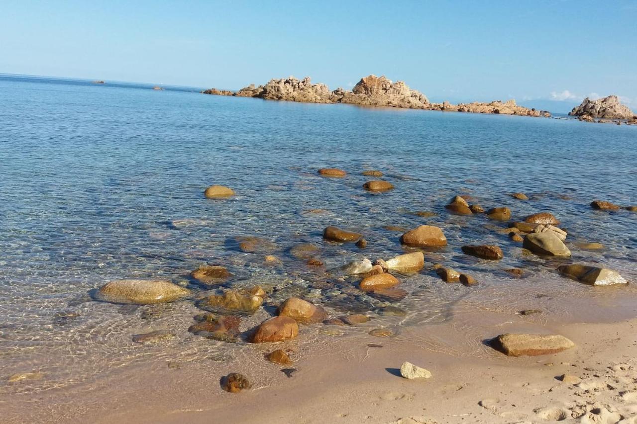 Un Angolo Di Paradiso A Pochi Passi Dal Mare Nel Villaggio Calarossa Isola Rossa  Exterior photo